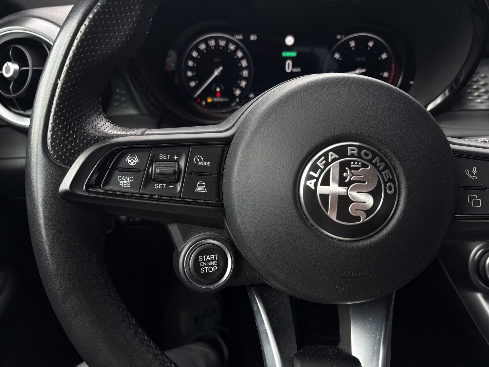 Alfa Romeo Tonale - zdjęcie 15