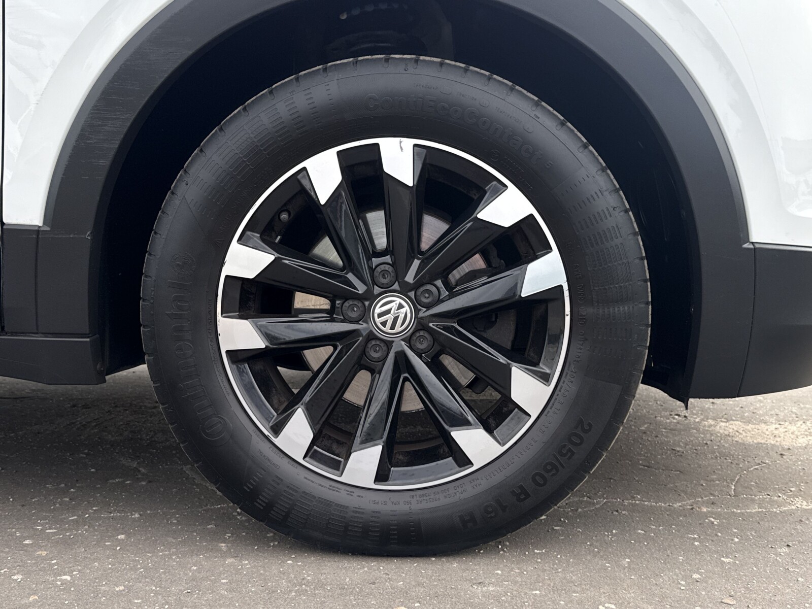 Volkswagen T-Cross - zdjęcie 31