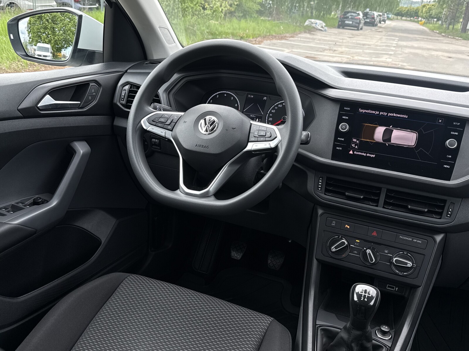 Volkswagen T-Cross - zdjęcie 10