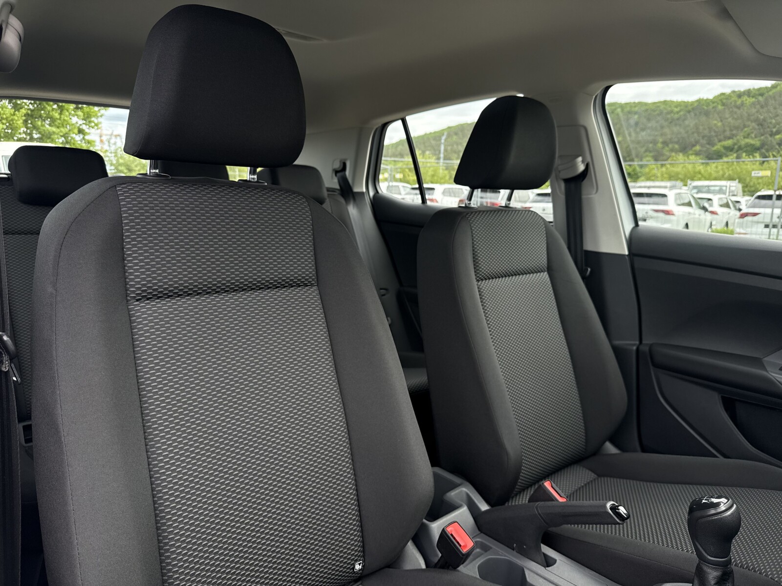 Volkswagen T-Cross - zdjęcie 15