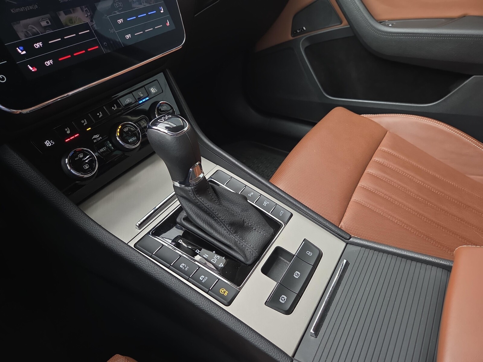 Škoda Superb - zdjęcie 13