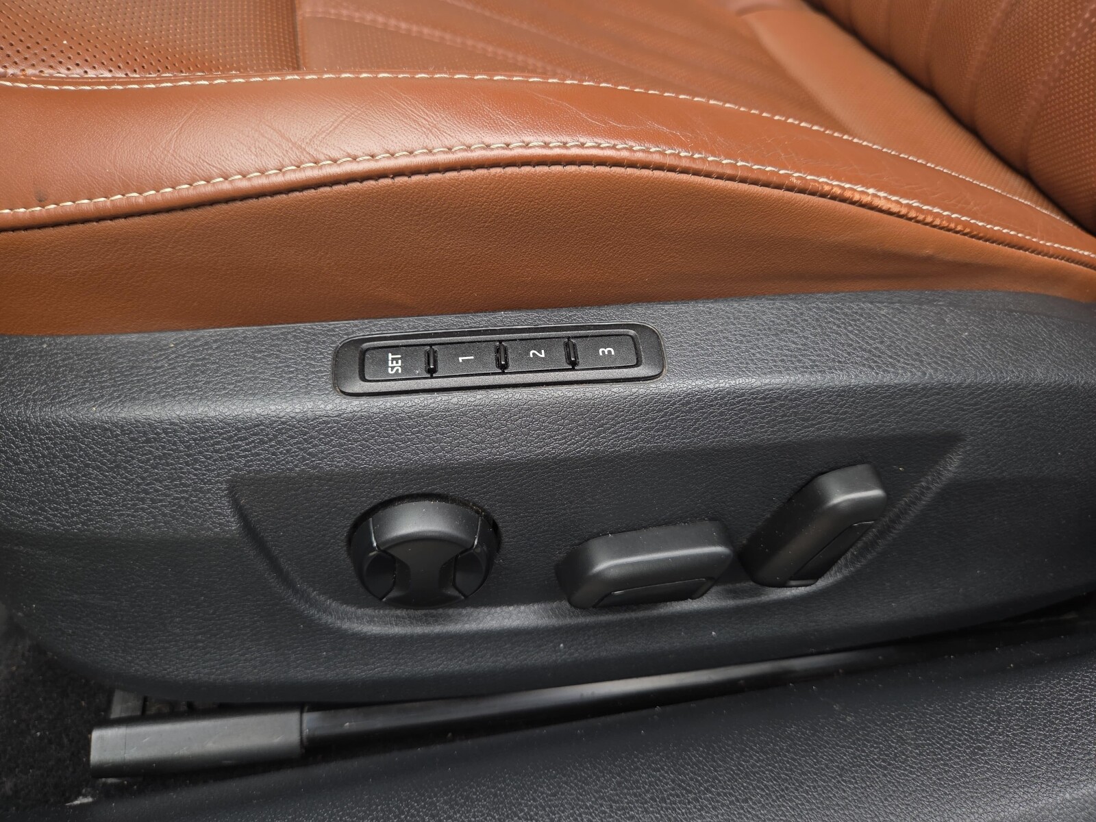 Škoda Superb - zdjęcie 20