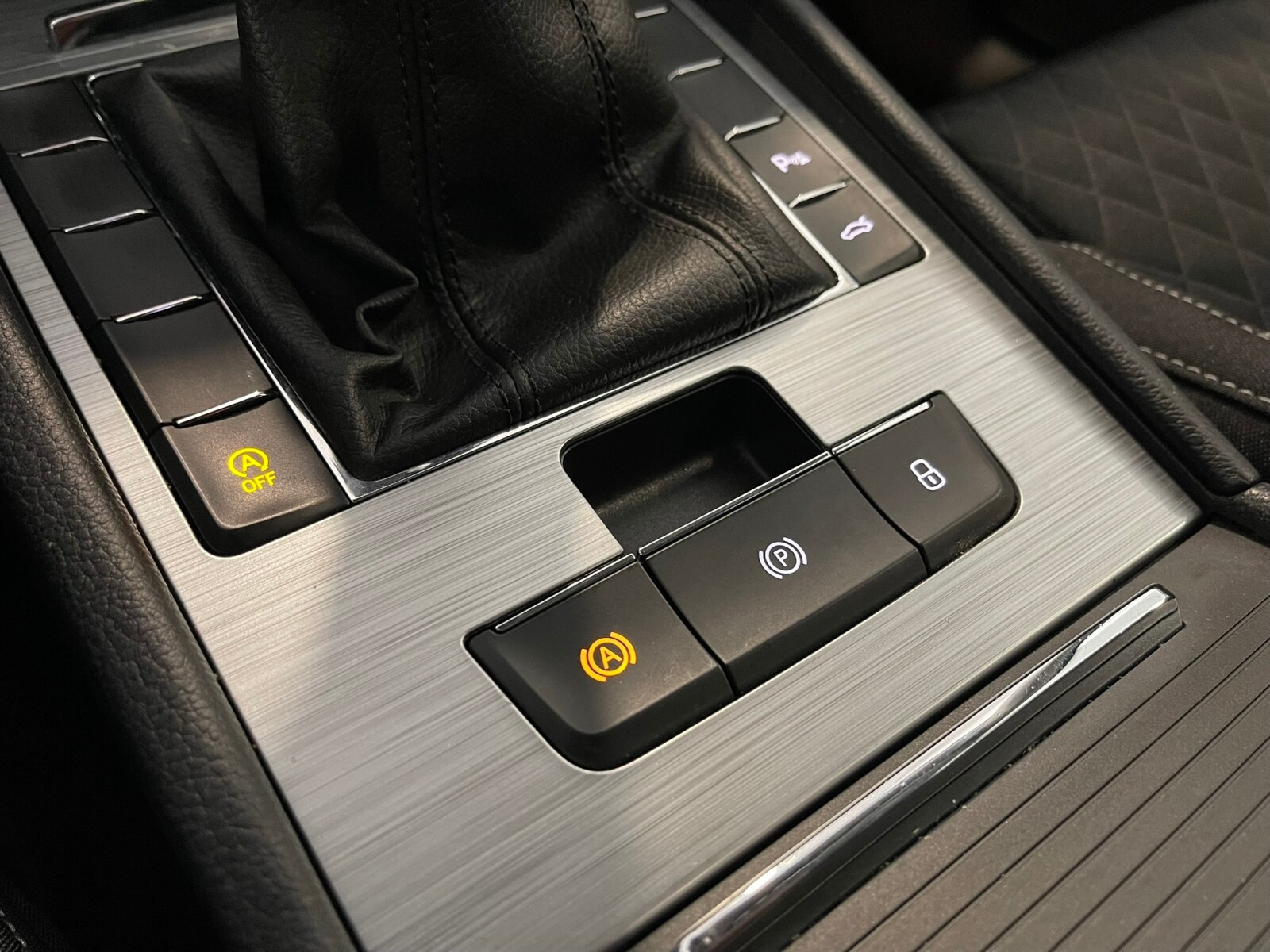 Škoda Superb - zdjęcie 26