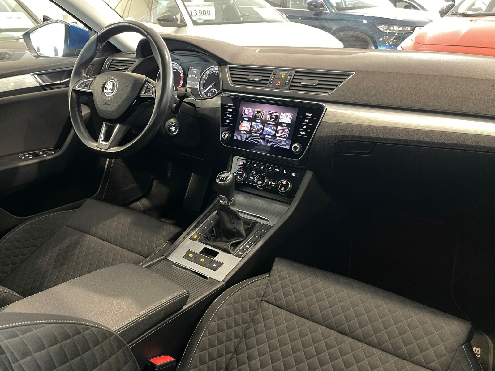 Škoda Superb - zdjęcie 15