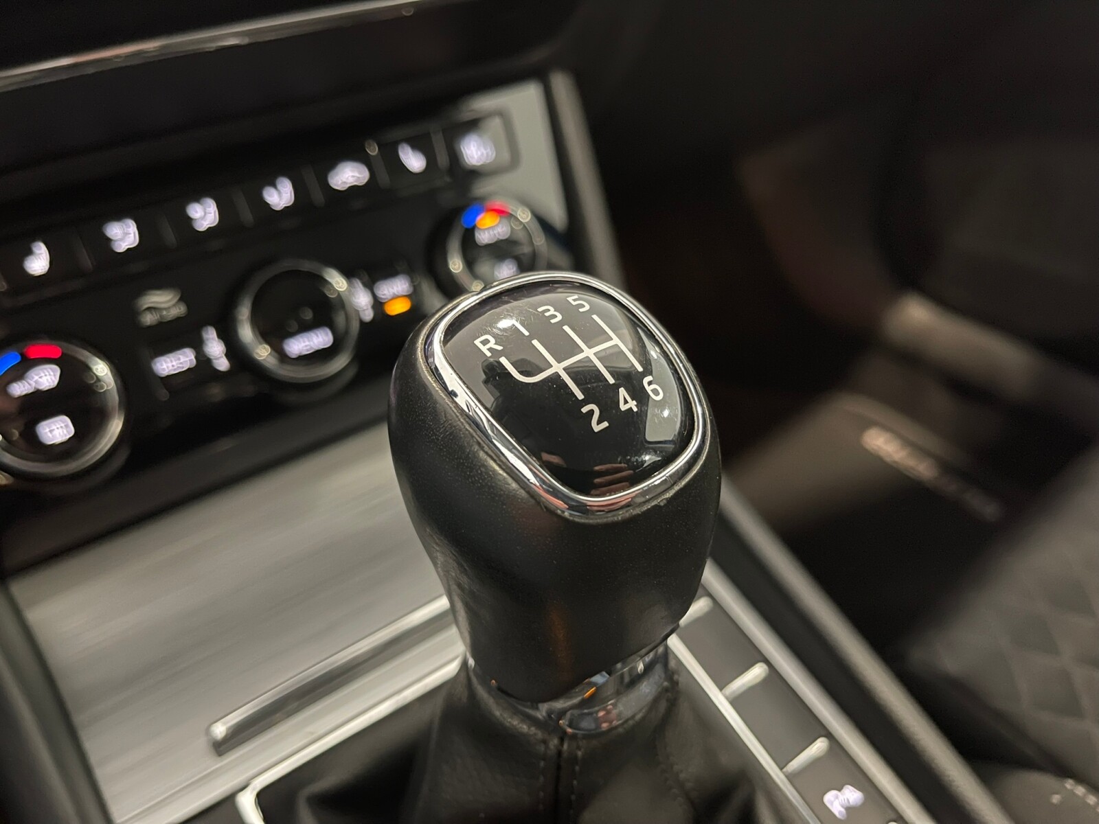 Škoda Superb - zdjęcie 25