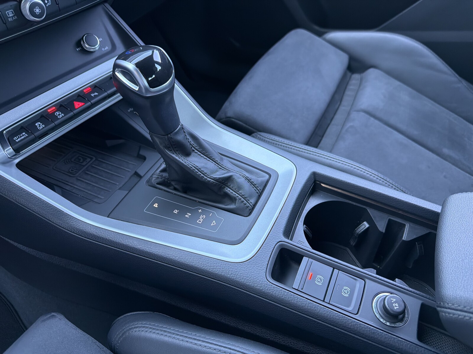 Audi Q3 - zdjęcie 21