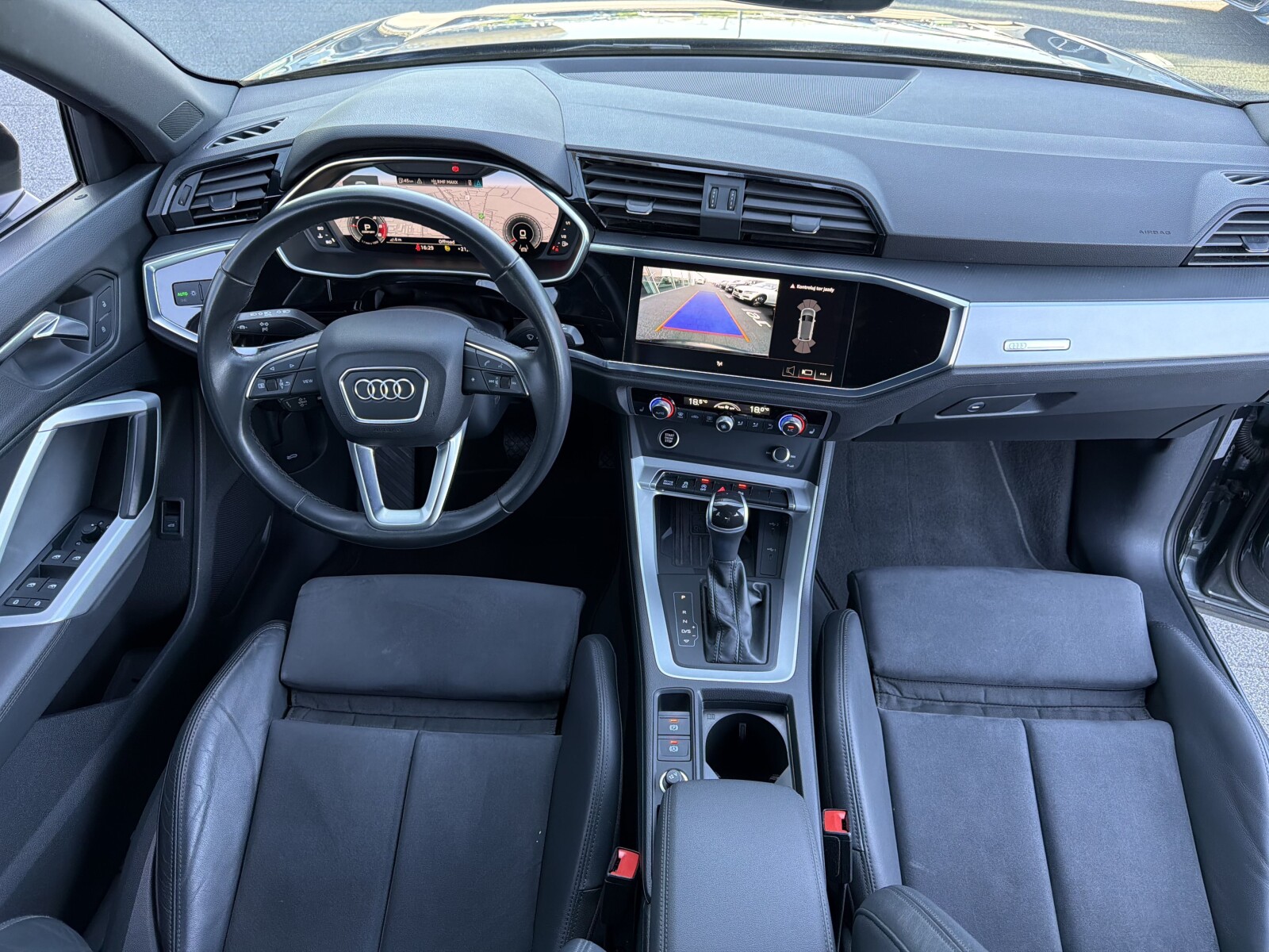Audi Q3 - zdjęcie 17