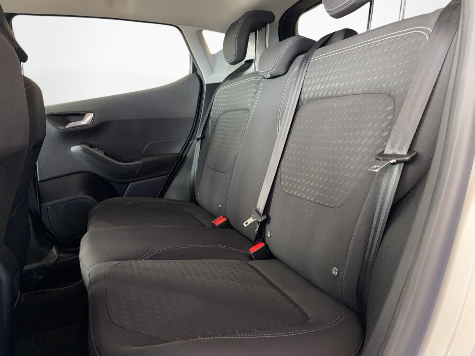Ford Fiesta - zdjęcie 13