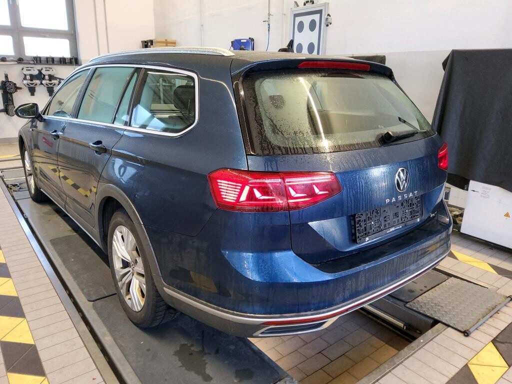 Volkswagen Passat Alltrack - zdjęcie 3