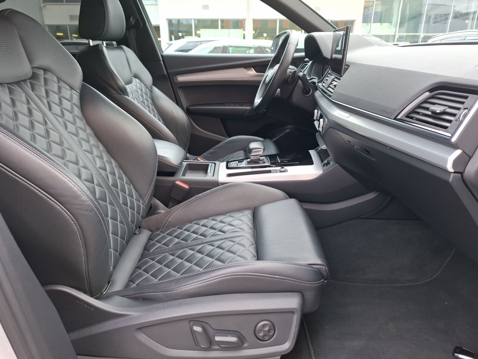 Audi Q5 - zdjęcie 18