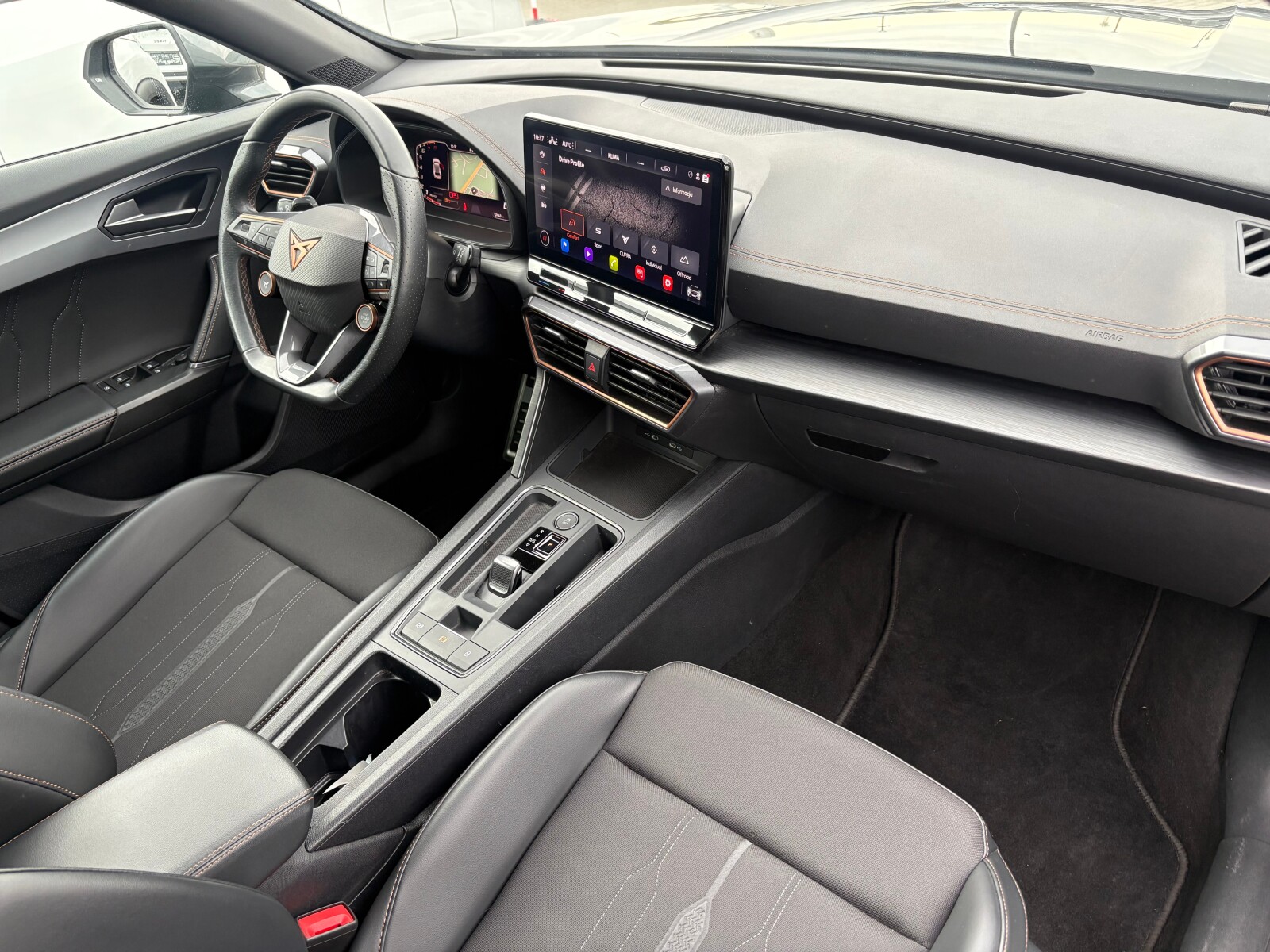 Cupra Formentor - zdjęcie 16