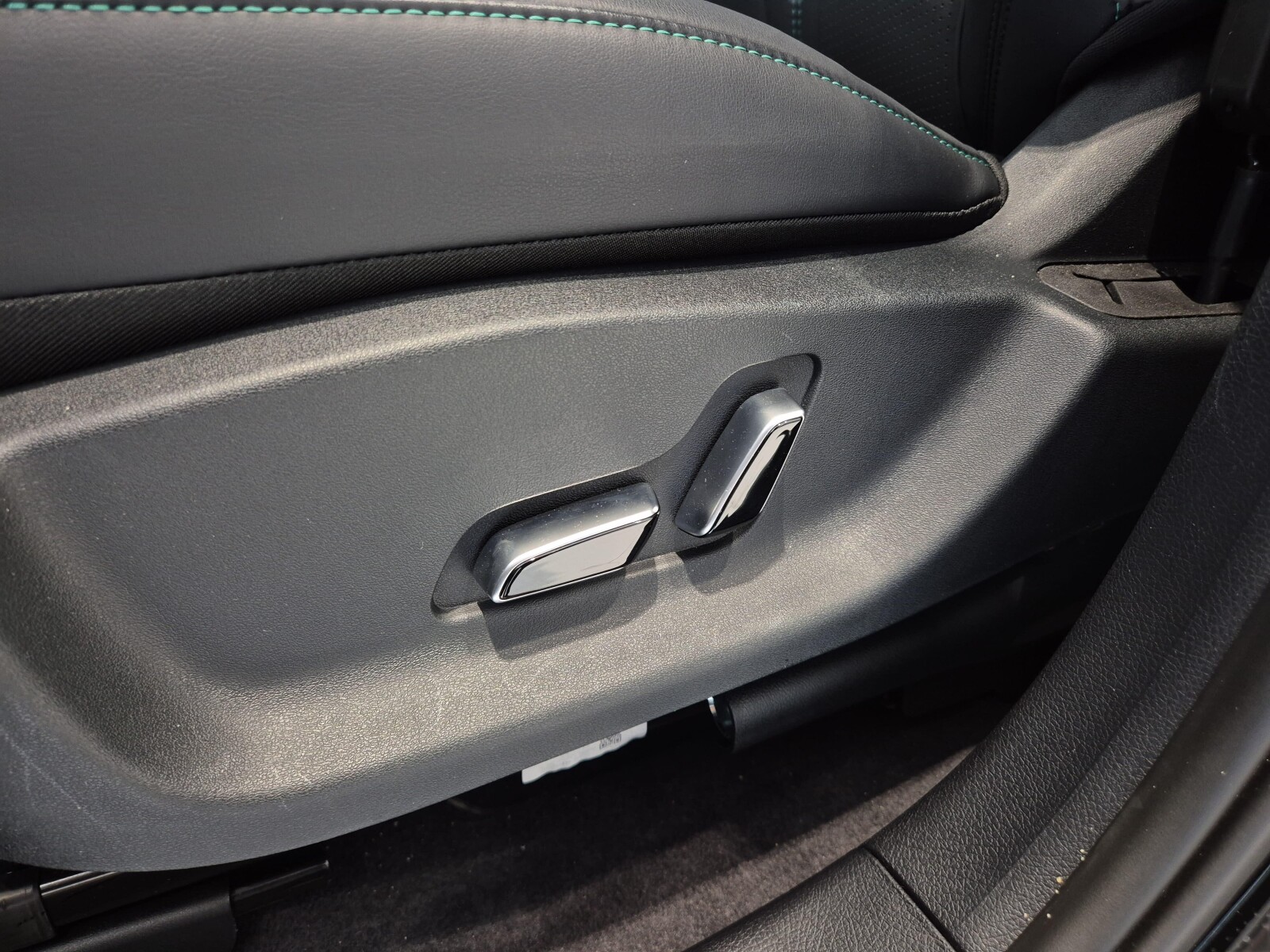 BYD Seal U DM-i - zdjęcie 12