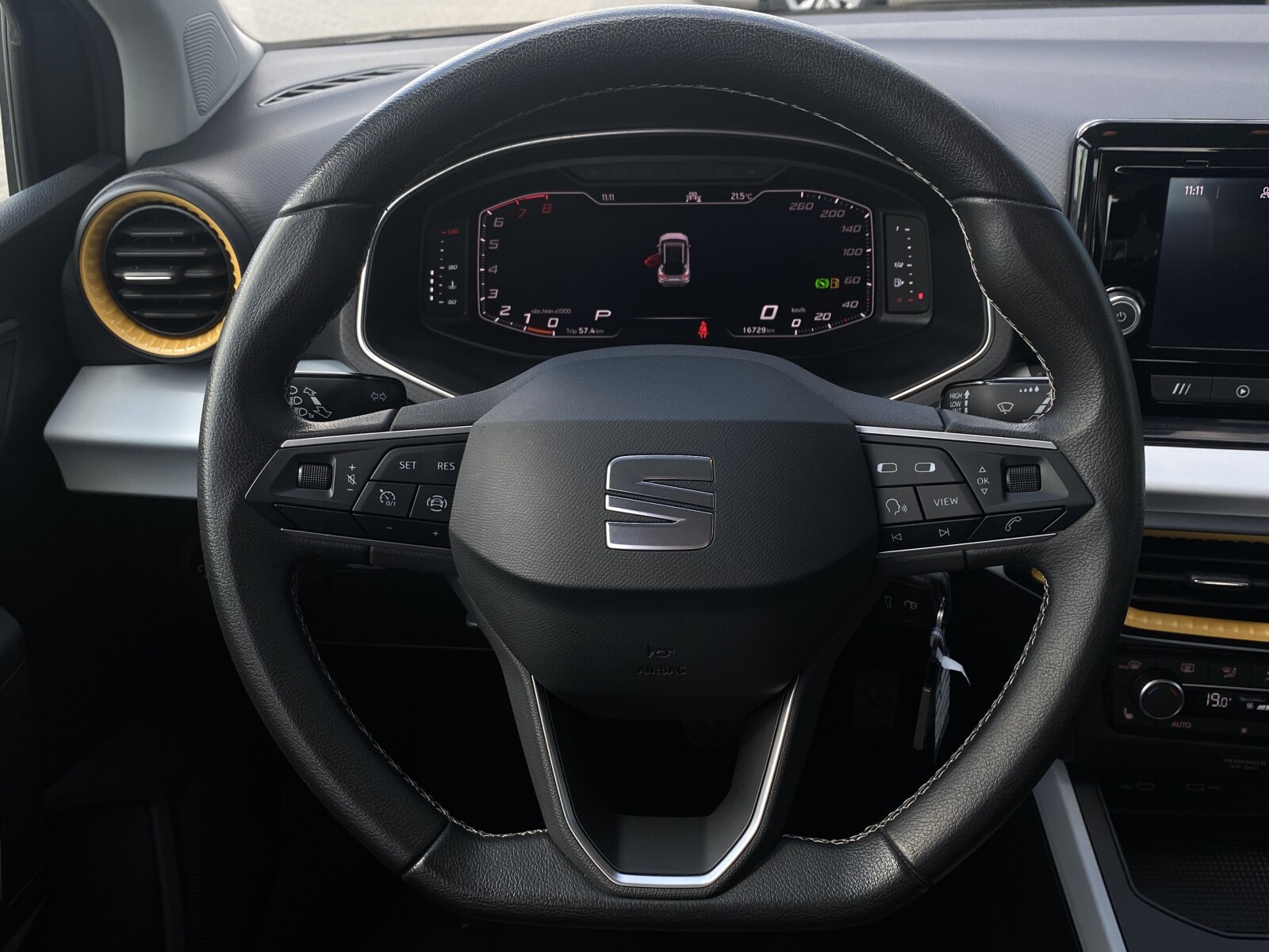 Seat Arona - zdjęcie 12