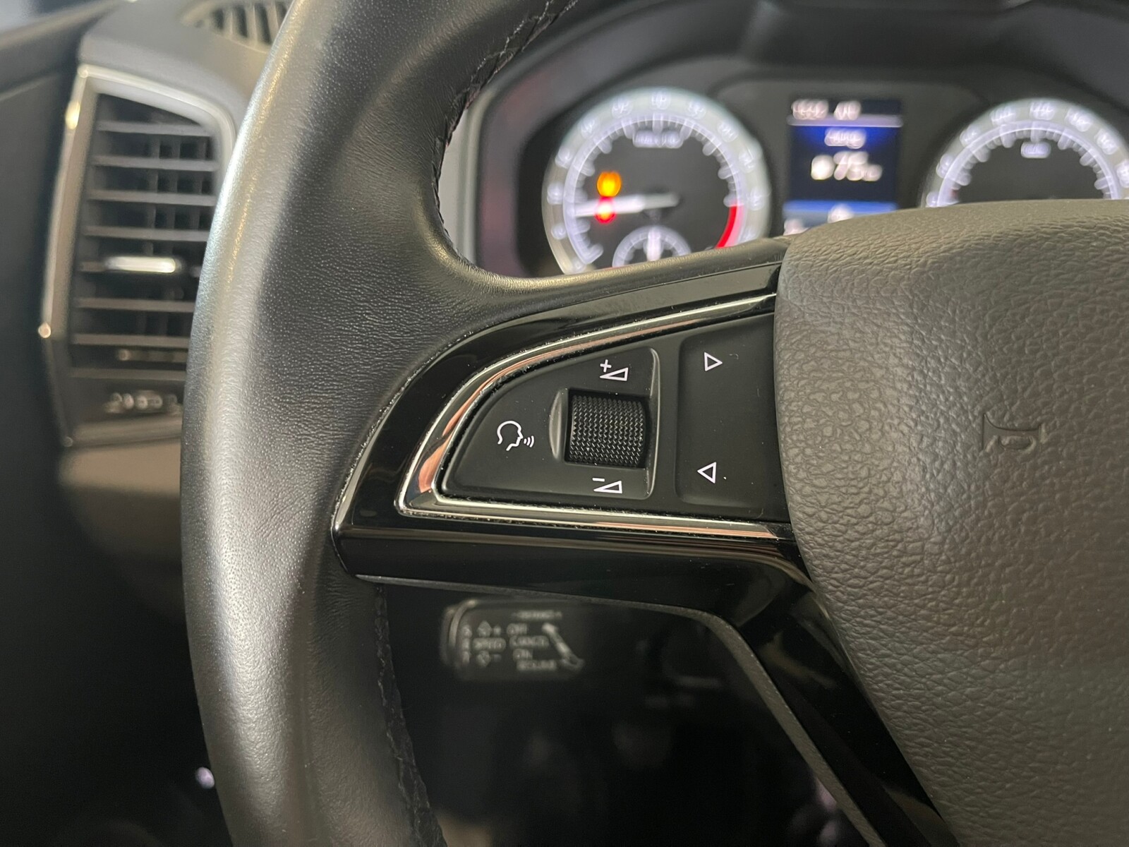 Škoda Karoq - zdjęcie 25