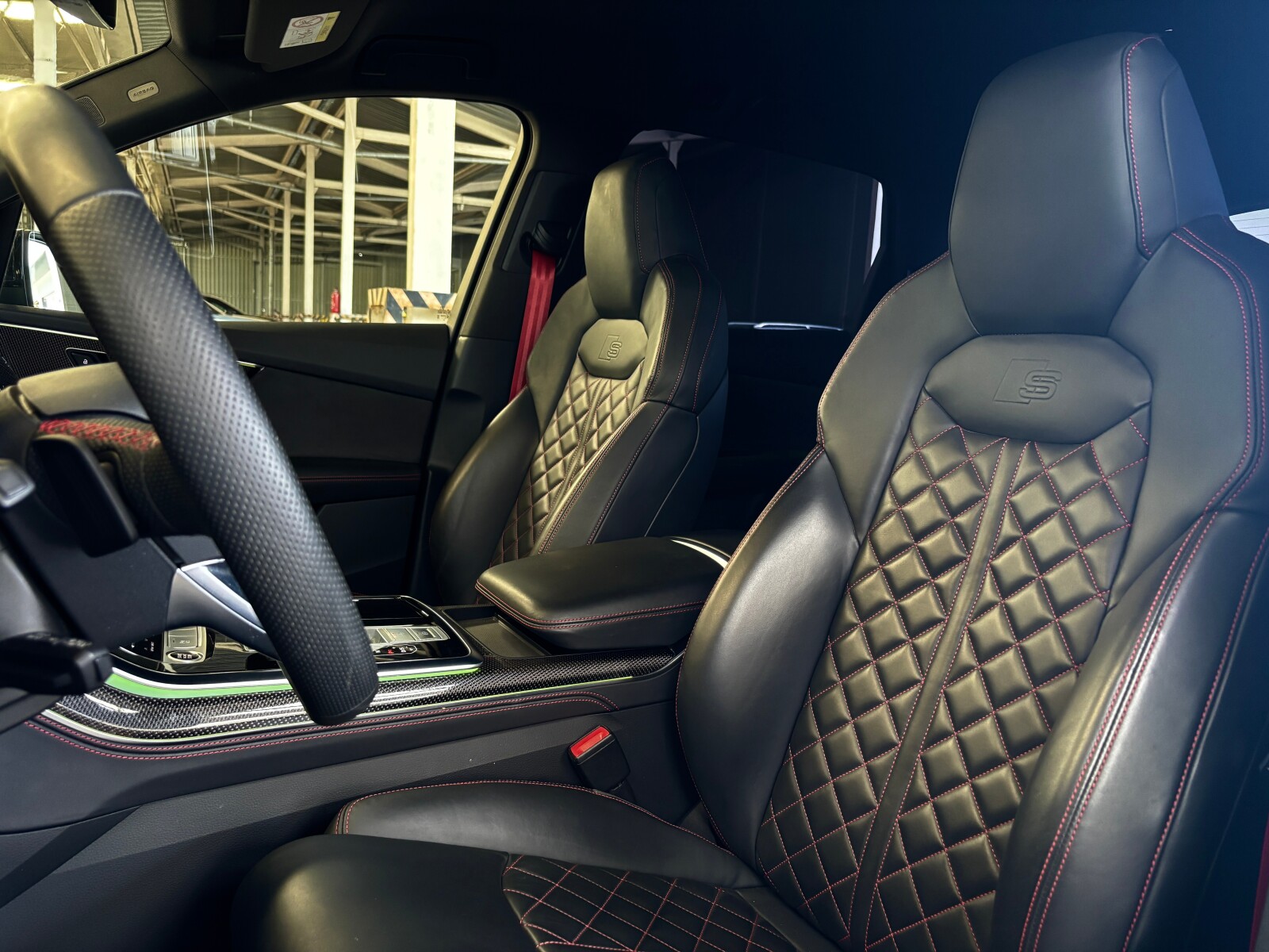 Audi Q7 - zdjęcie 12