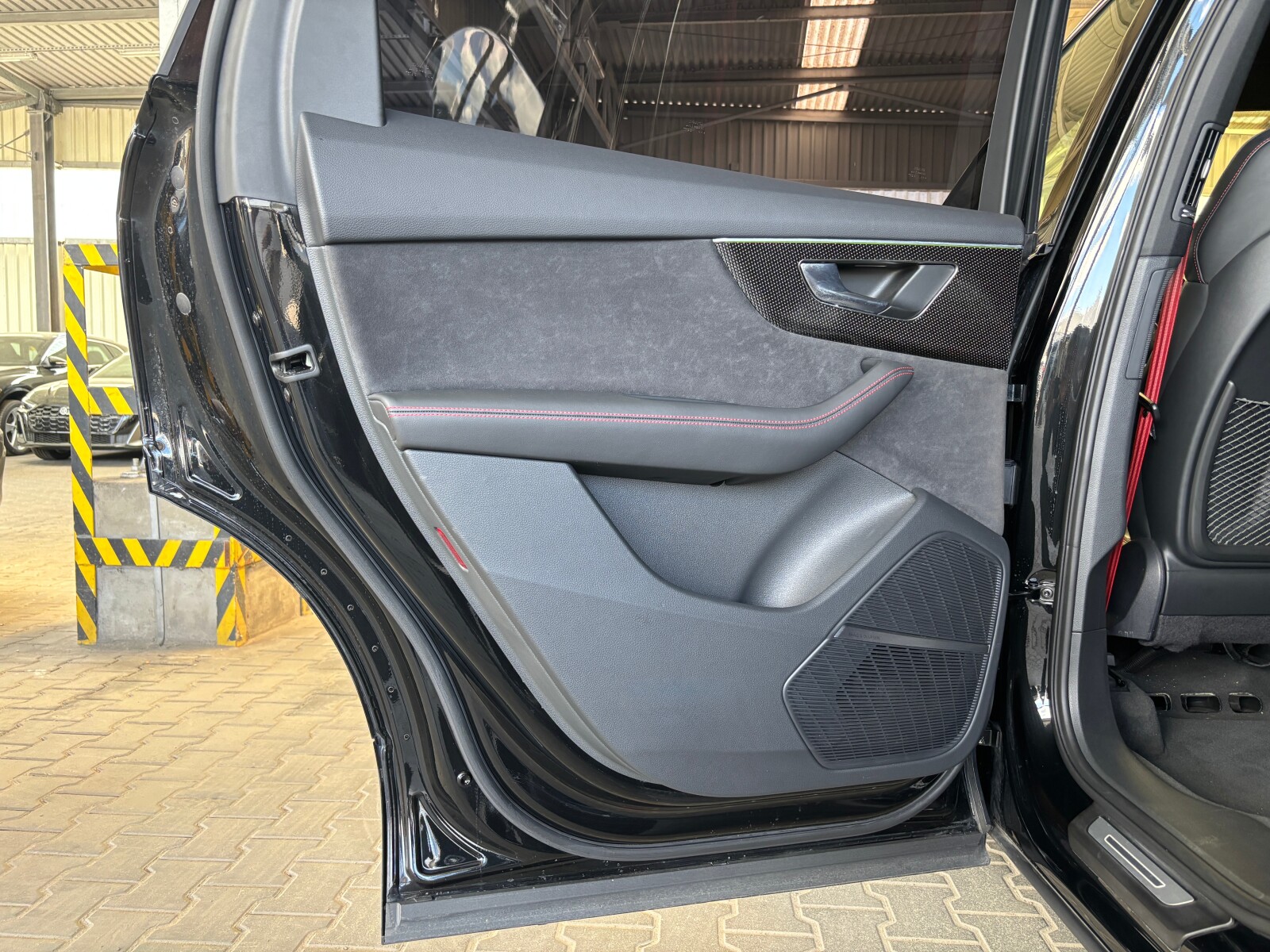 Audi Q7 - zdjęcie 24