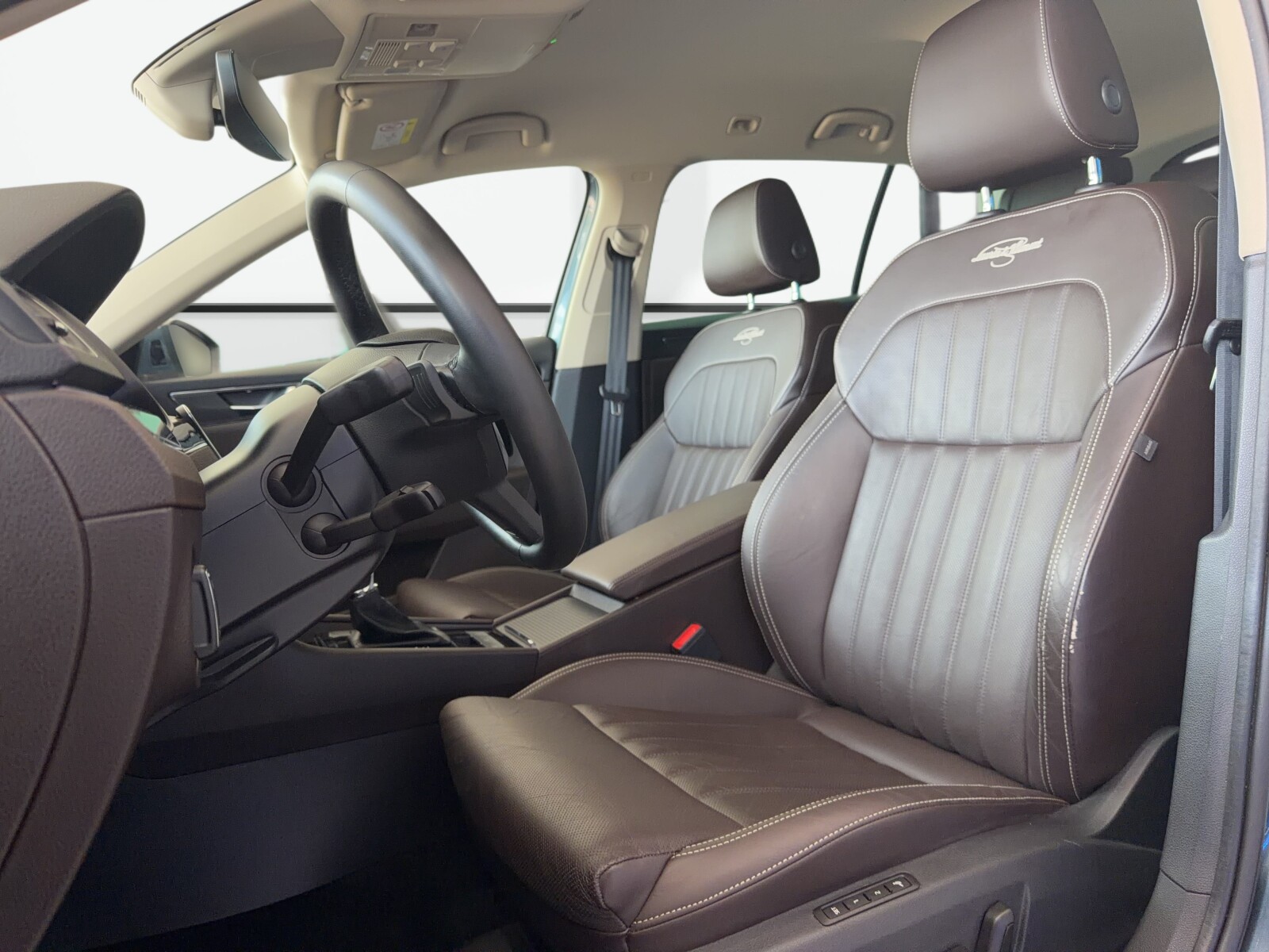 Škoda Superb Combi - zdjęcie 10