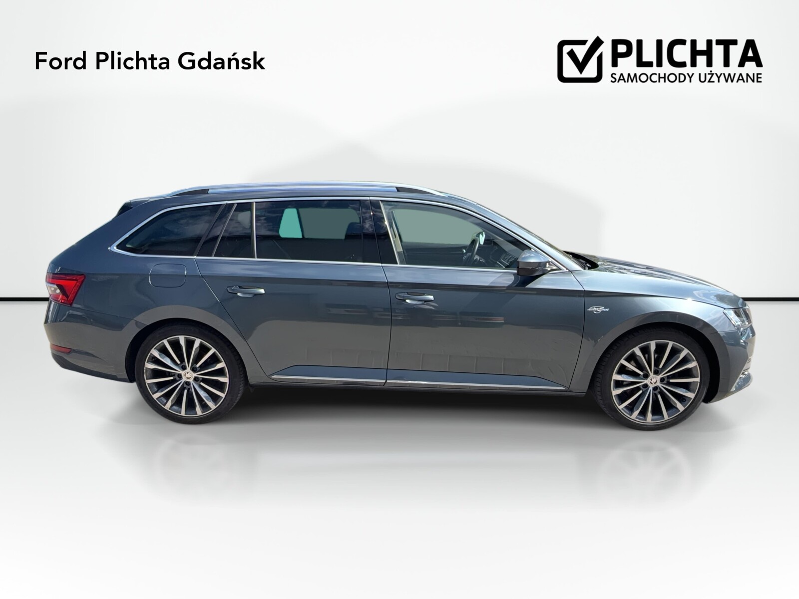 Škoda Superb Combi - zdjęcie 4