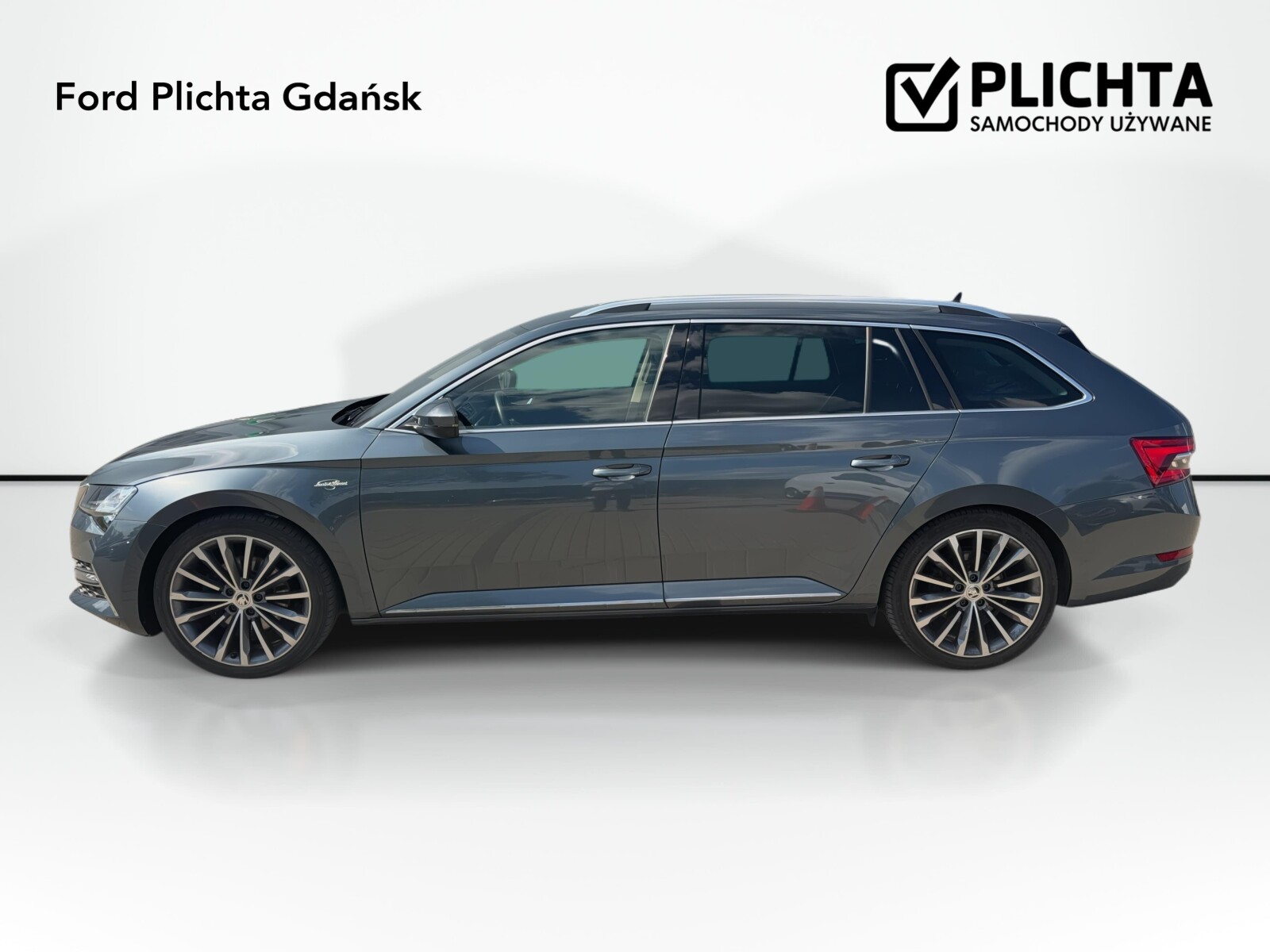 Škoda Superb Combi - zdjęcie 8