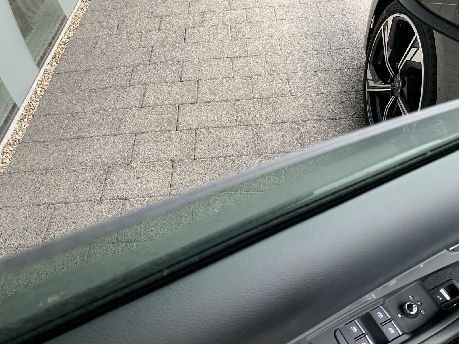 Audi A4 Limousine - zdjęcie 23