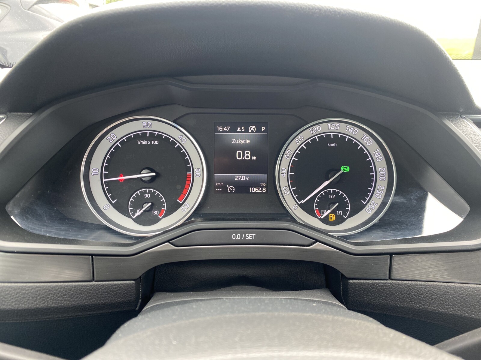 Škoda Superb Combi - zdjęcie 20
