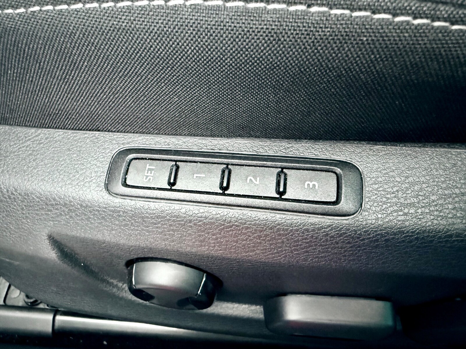 Škoda Superb Combi - zdjęcie 32