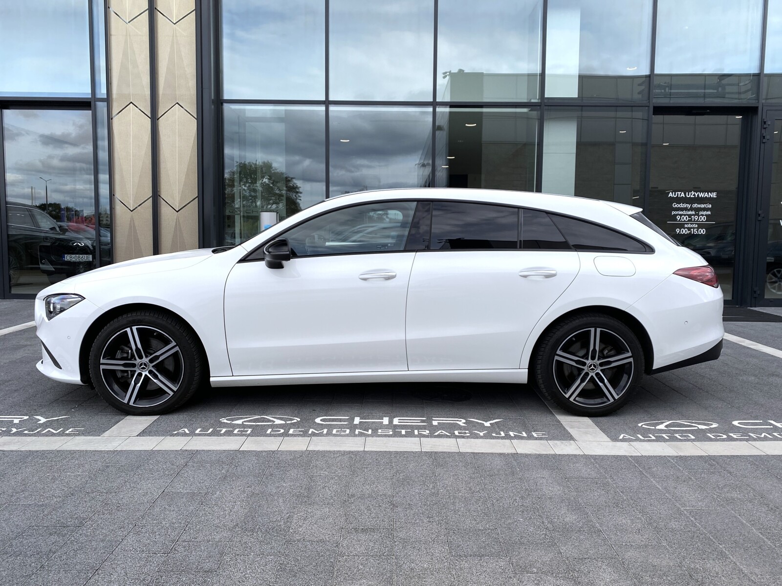 Mercedes-Benz CLA 250 - zdjęcie 2
