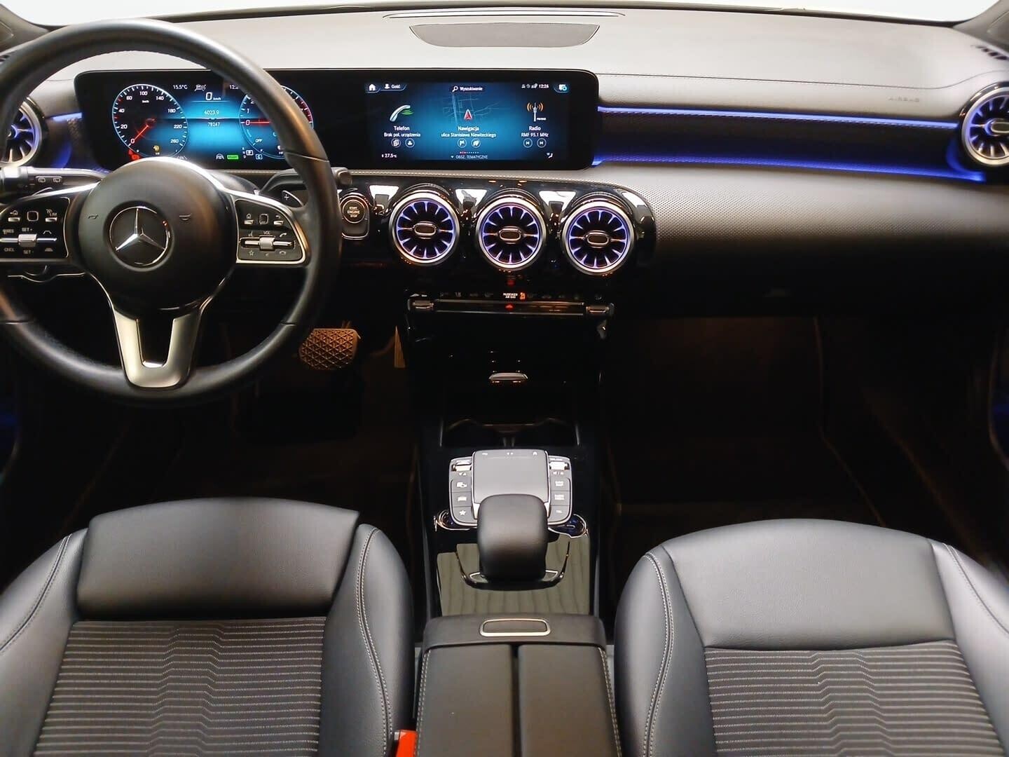 Mercedes-Benz CLA 250 - zdjęcie 9