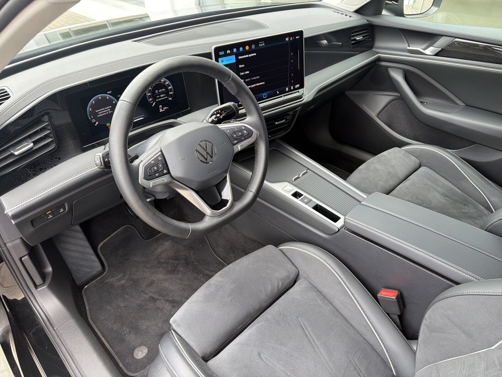 Volkswagen Passat Variant - zdjęcie 9