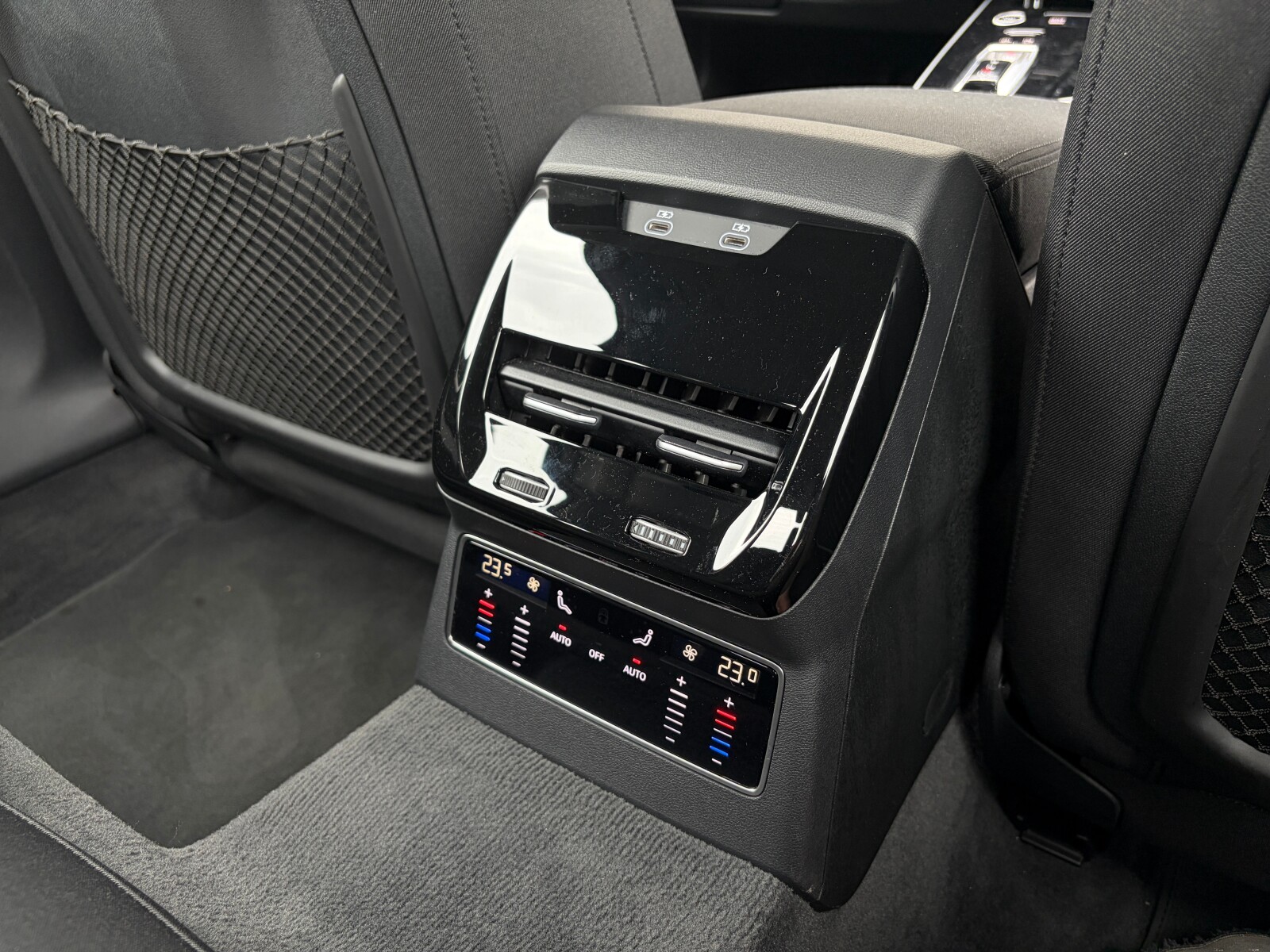Audi A6 Limousine - zdjęcie 30