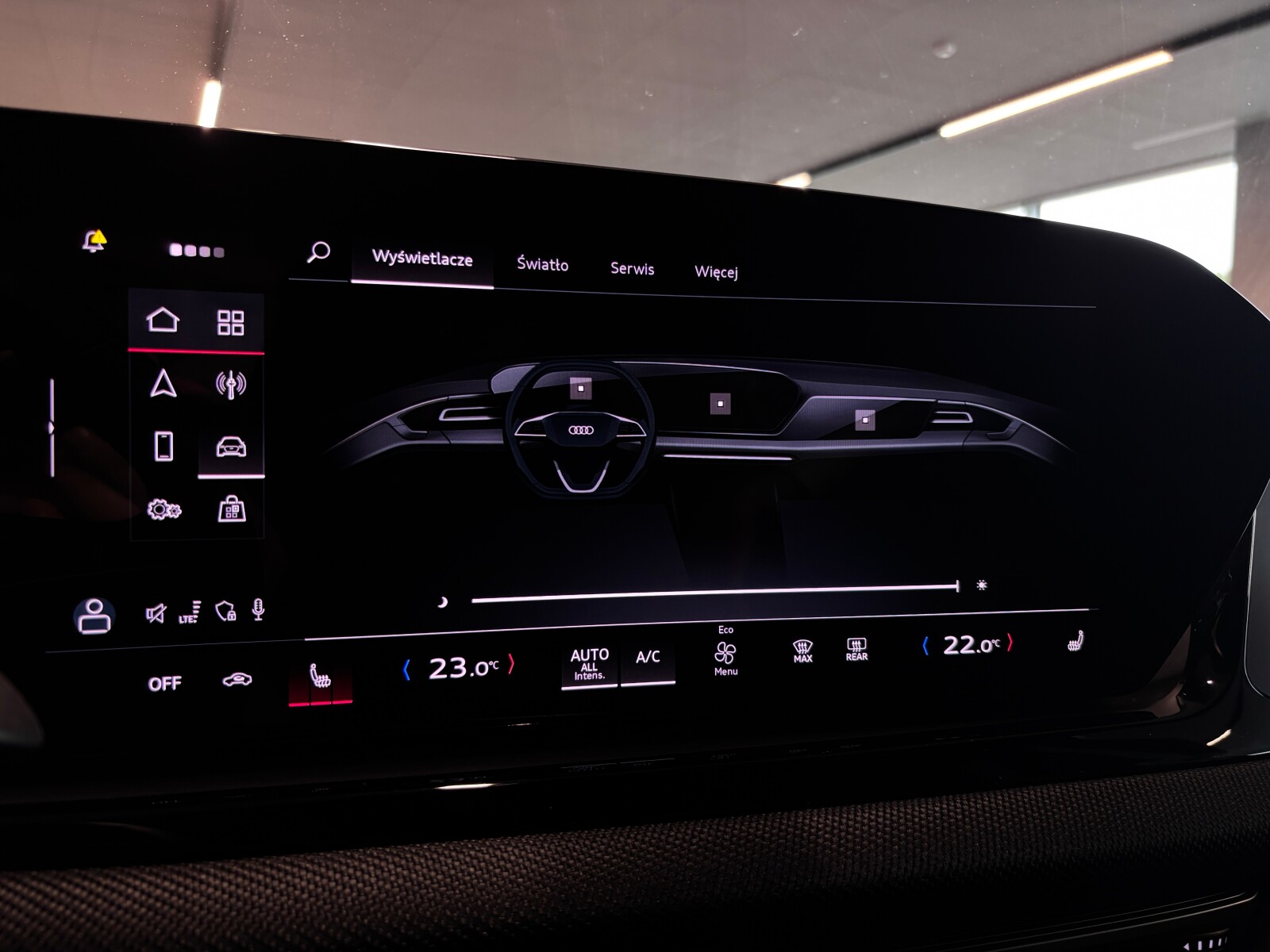 Audi A6 Limousine - zdjęcie 32