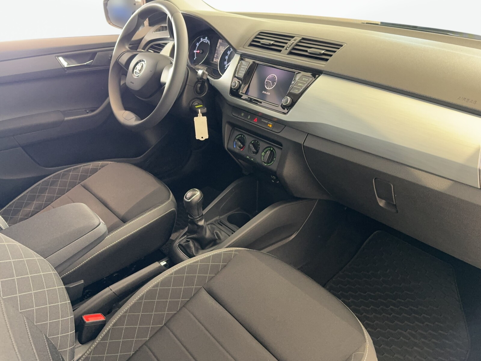 Škoda Fabia - zdjęcie 19