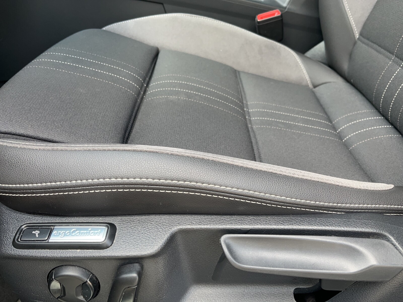 Volkswagen Passat Alltrack - zdjęcie 11
