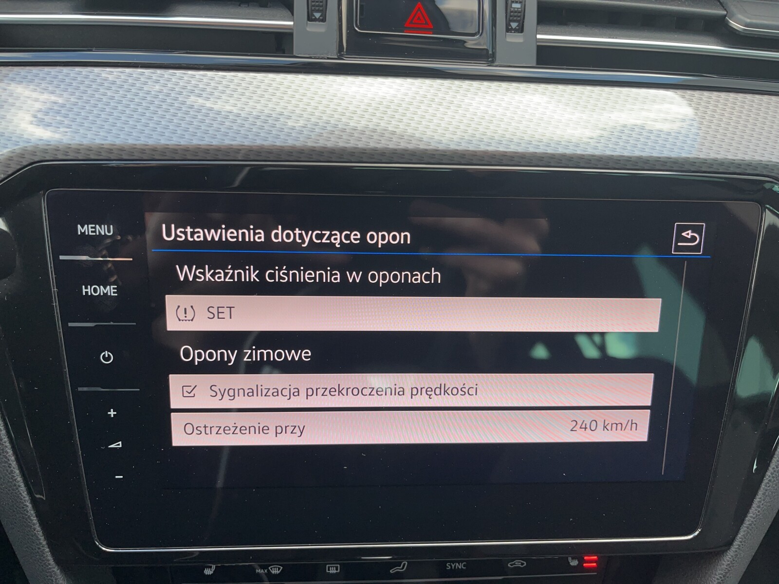 Volkswagen Passat Alltrack - zdjęcie 34