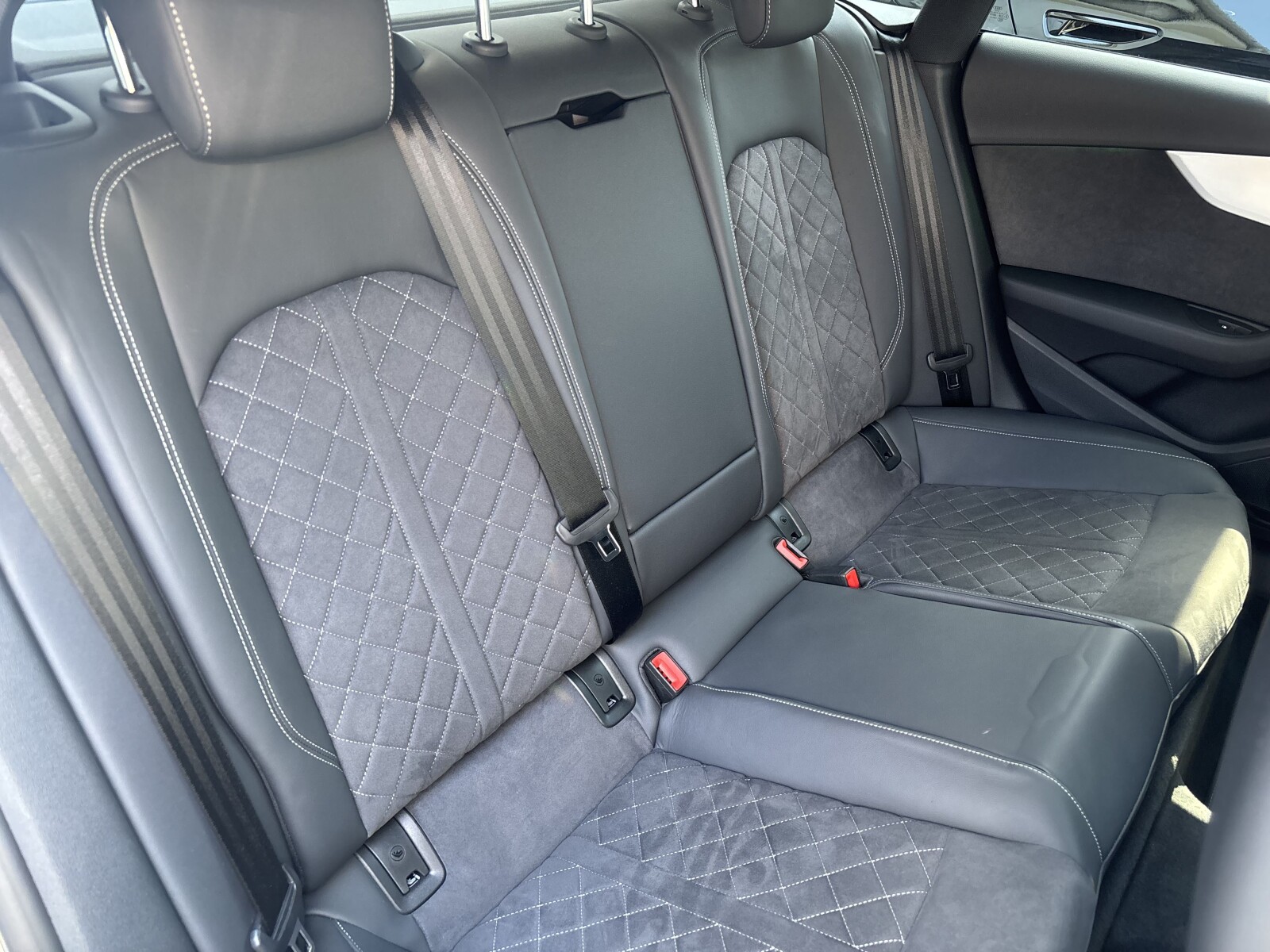 Audi S5 - zdjęcie 32