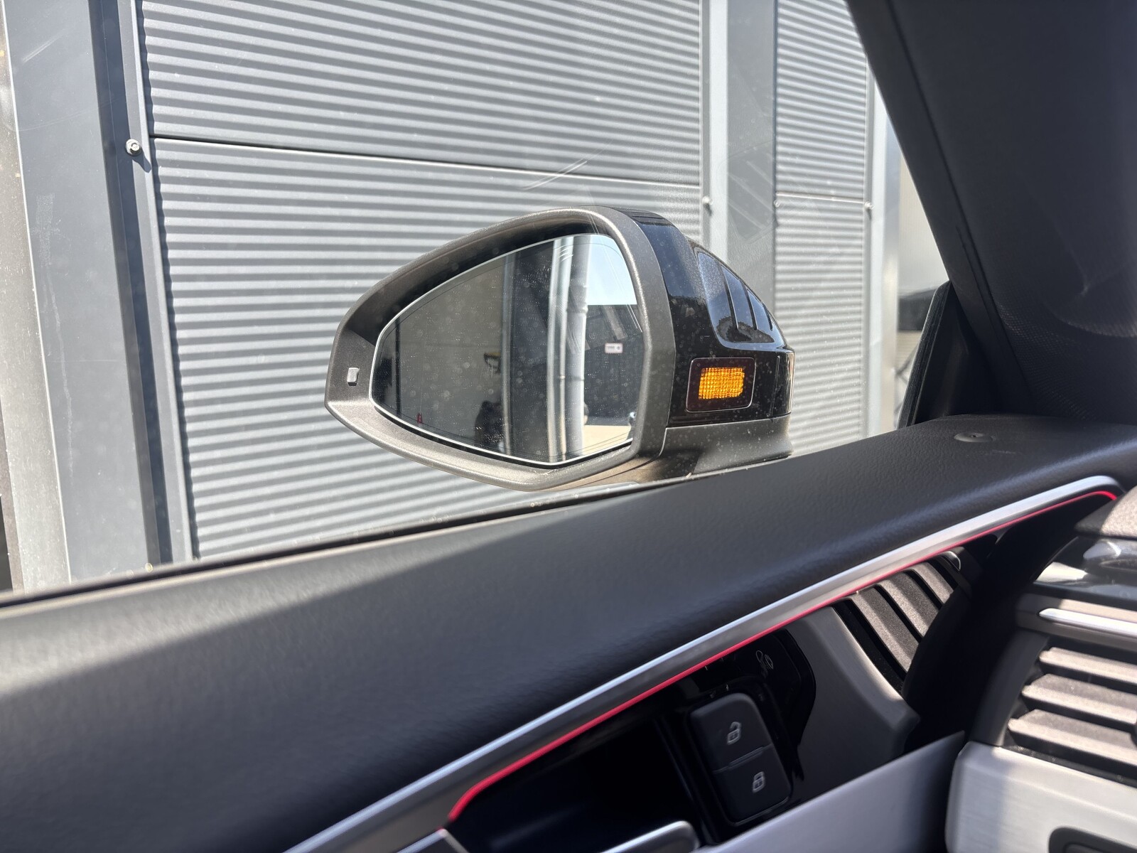 Audi S5 - zdjęcie 25