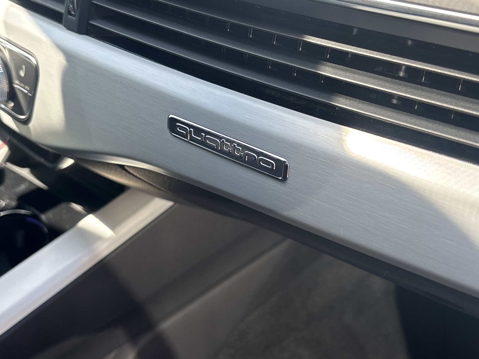 Audi S5 - zdjęcie 36