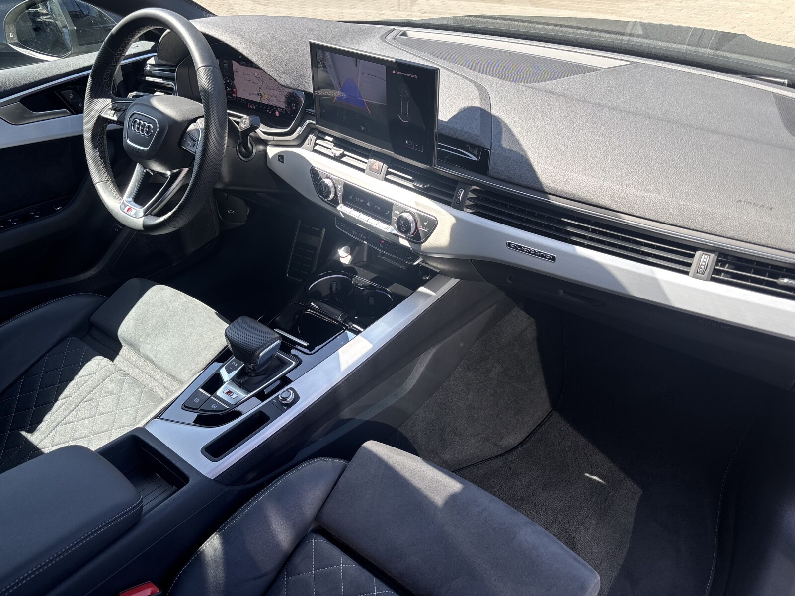 Audi S5 - zdjęcie 35