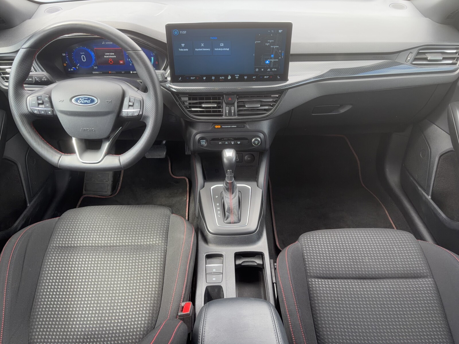 Ford Focus - zdjęcie 10
