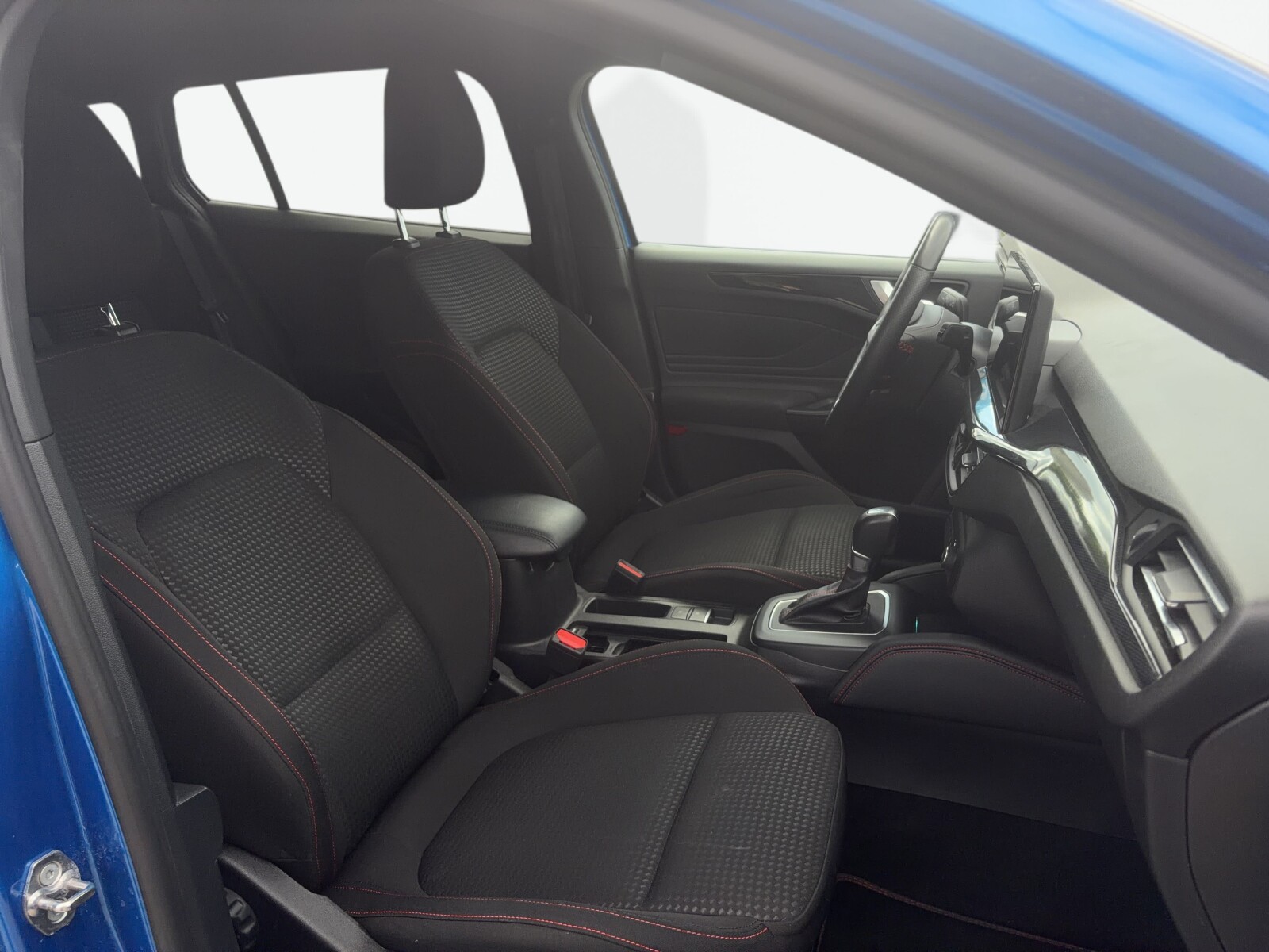 Ford Focus - zdjęcie 12