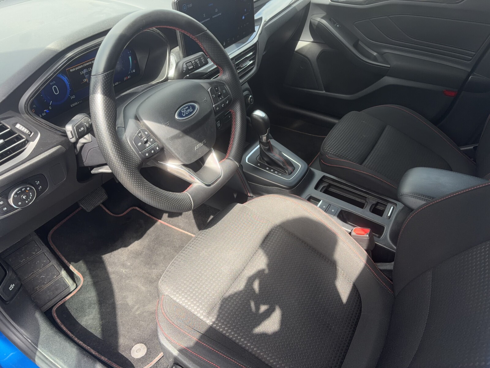 Ford Focus - zdjęcie 9