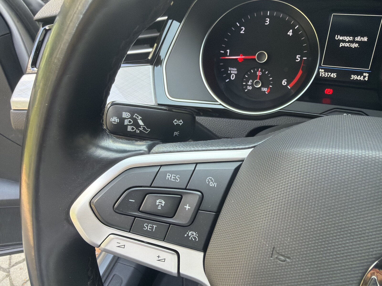 Volkswagen Passat Variant - zdjęcie 20