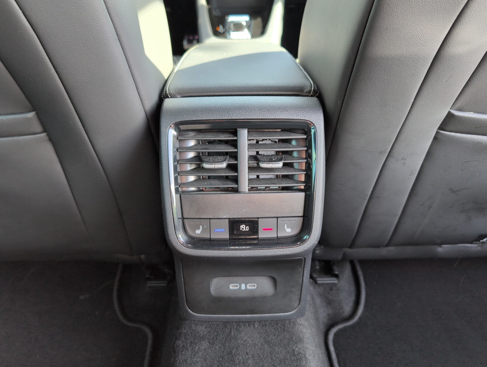 Škoda Octavia Combi - zdjęcie 14