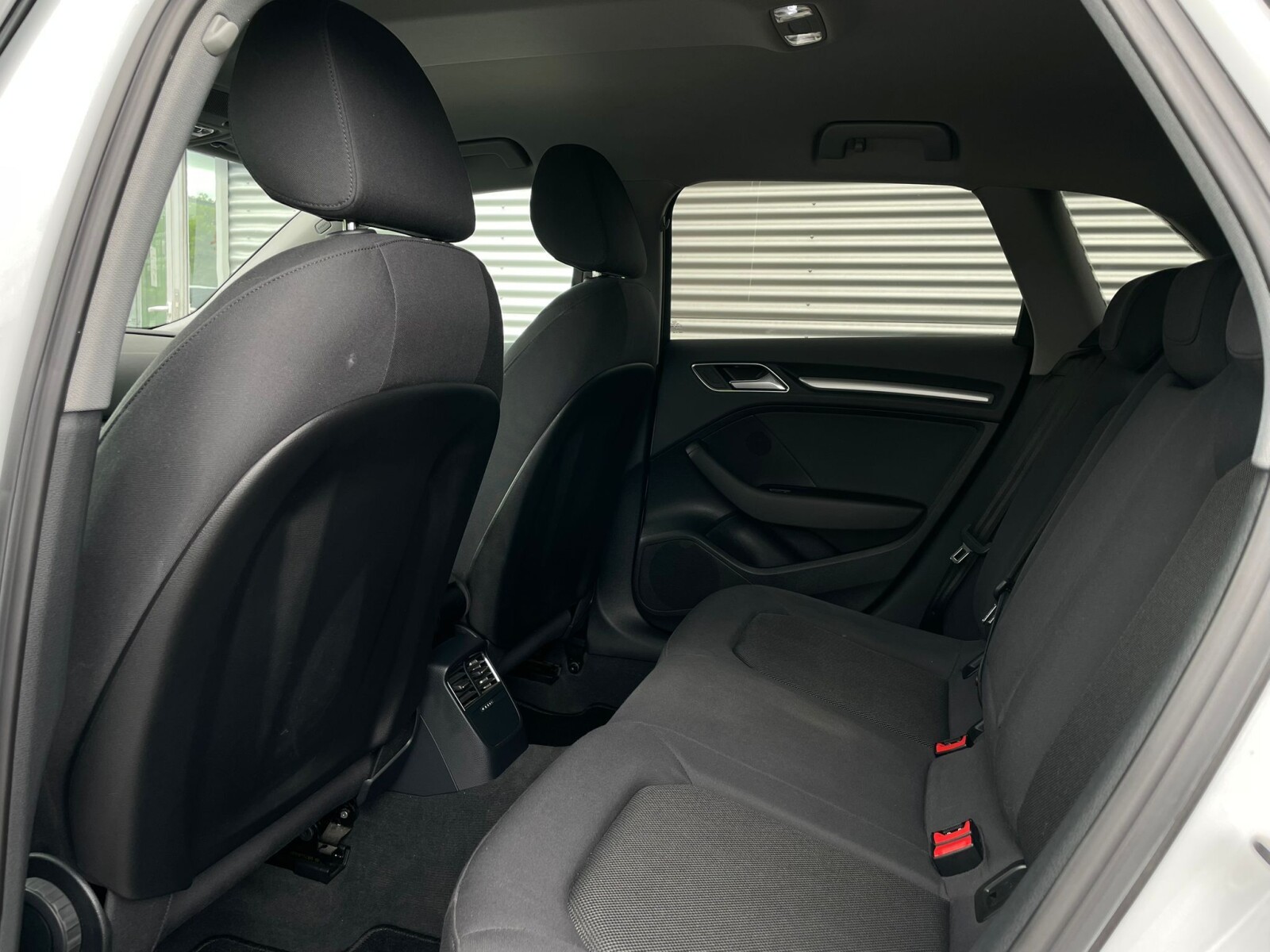 Audi A3 Sportback - zdjęcie 10