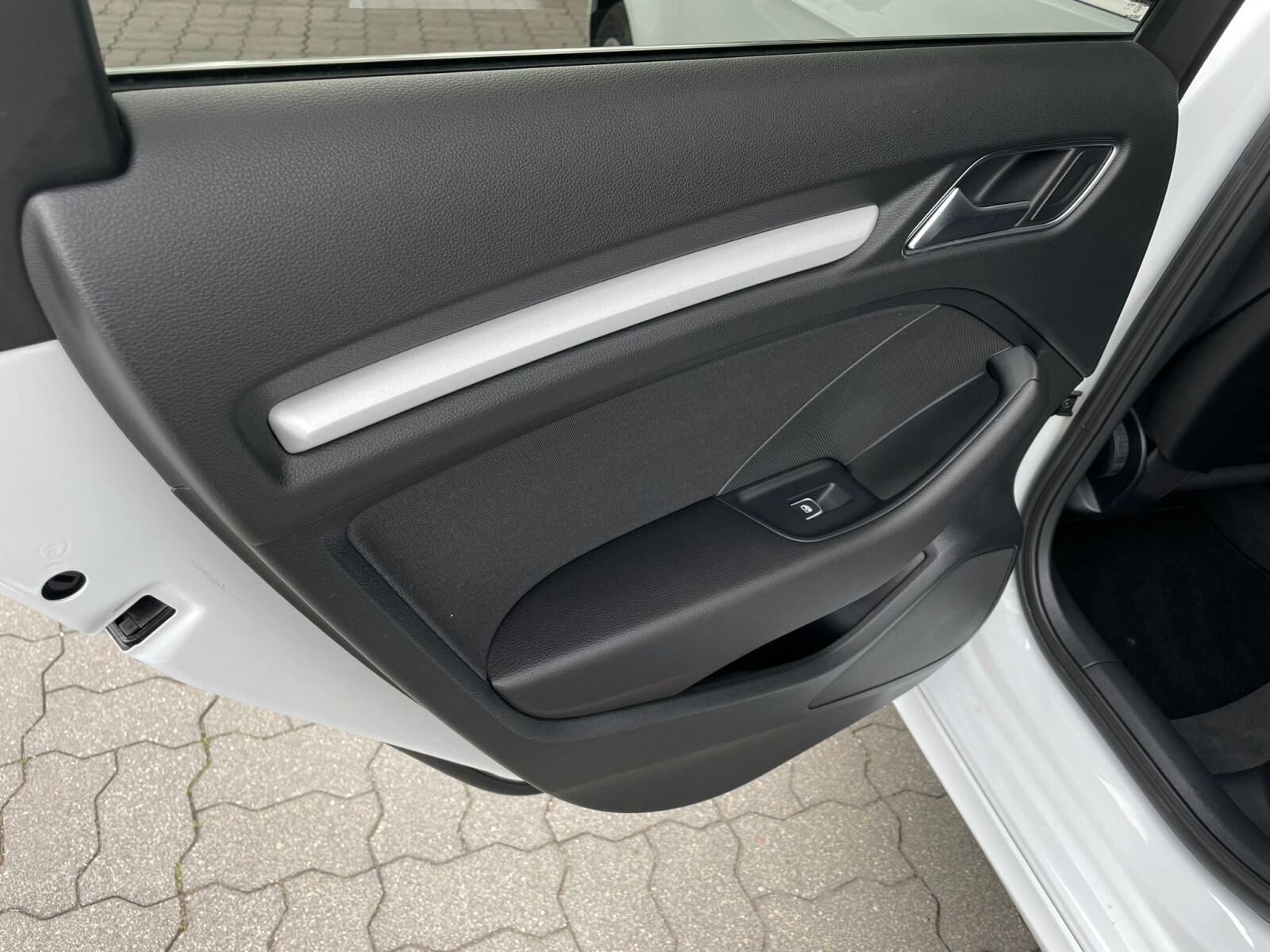 Audi A3 Sportback - zdjęcie 9