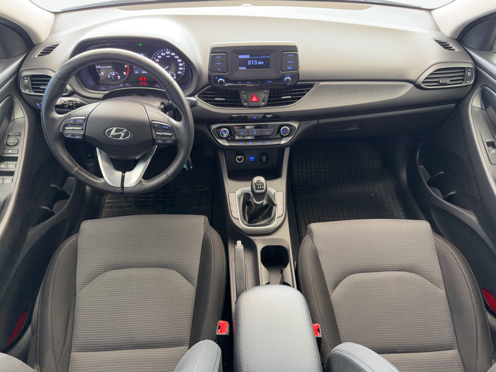 Hyundai i30 - zdjęcie 20