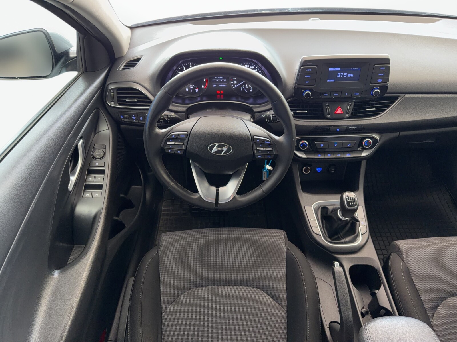 Hyundai i30 - zdjęcie 19