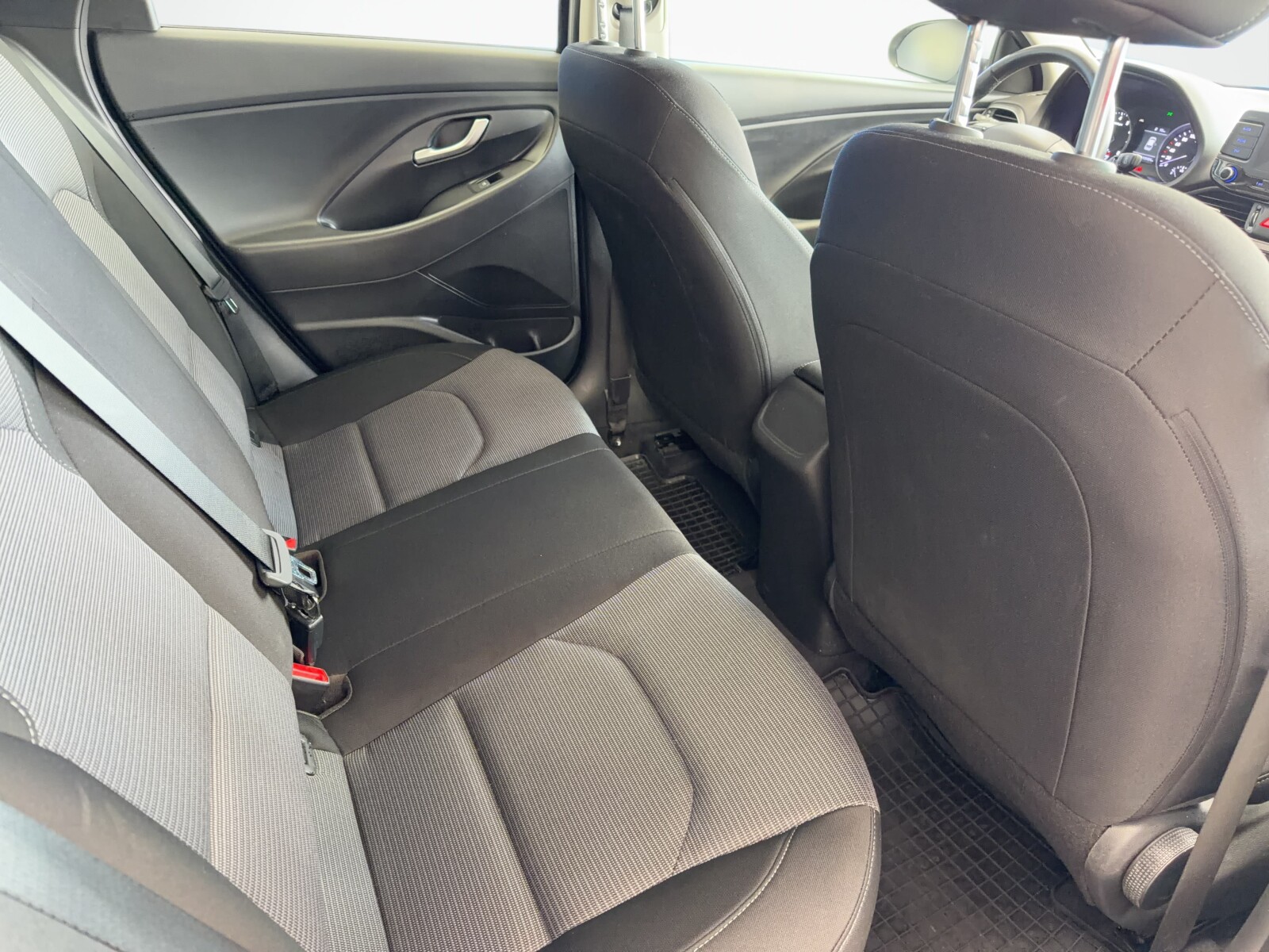 Hyundai i30 - zdjęcie 15