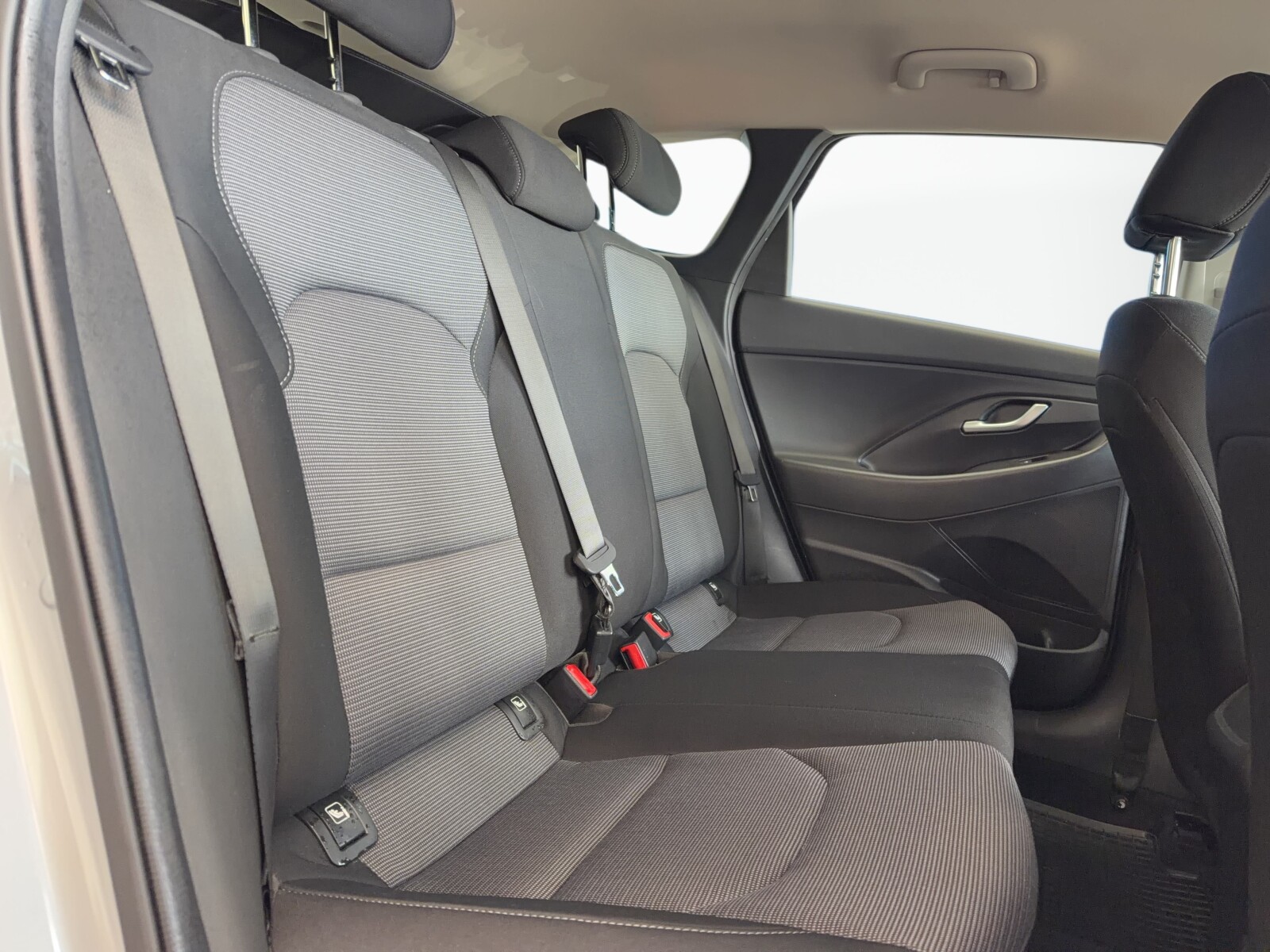 Hyundai i30 - zdjęcie 16