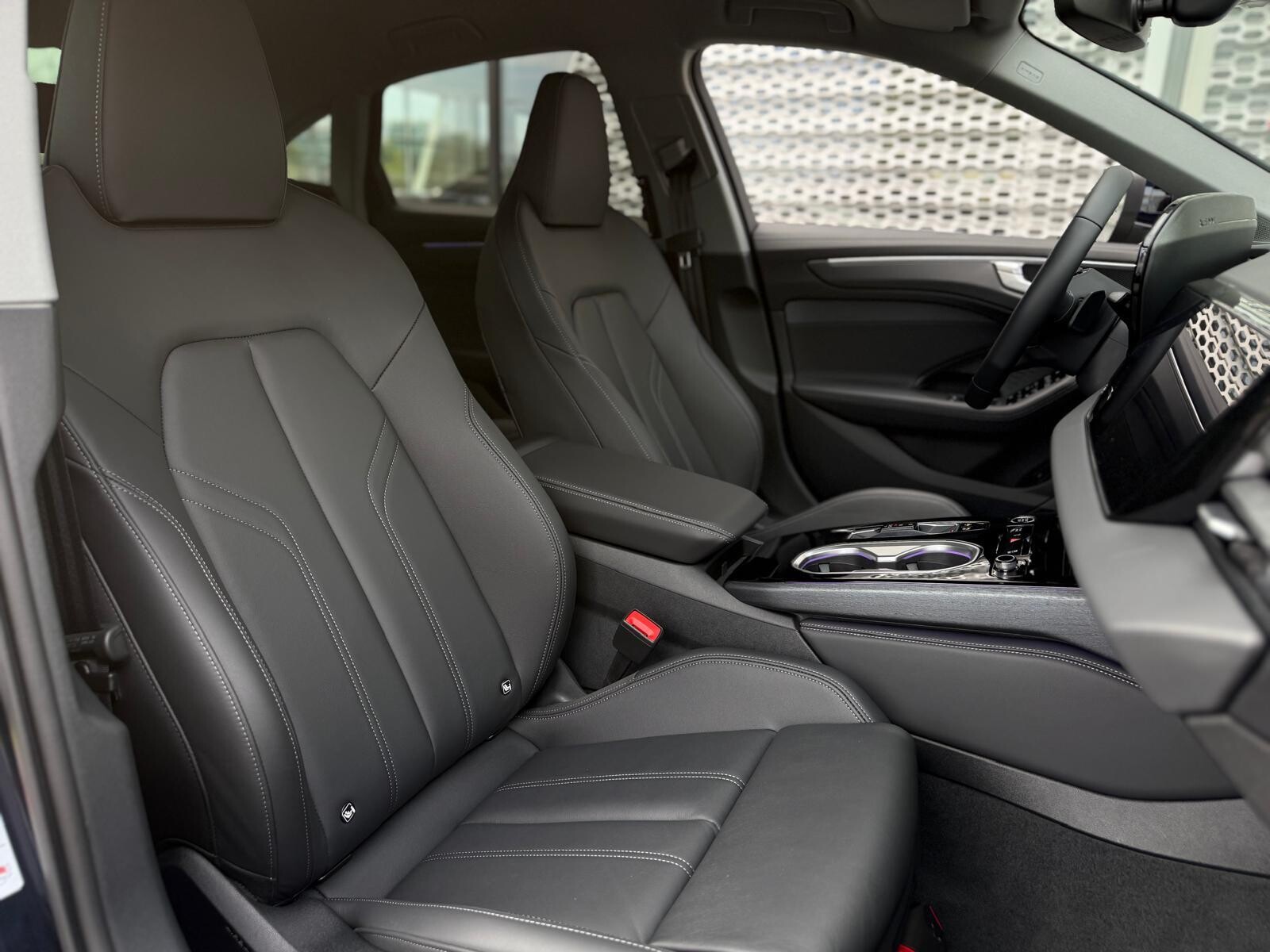 Audi A6 Limousine TFSI e - zdjęcie 23